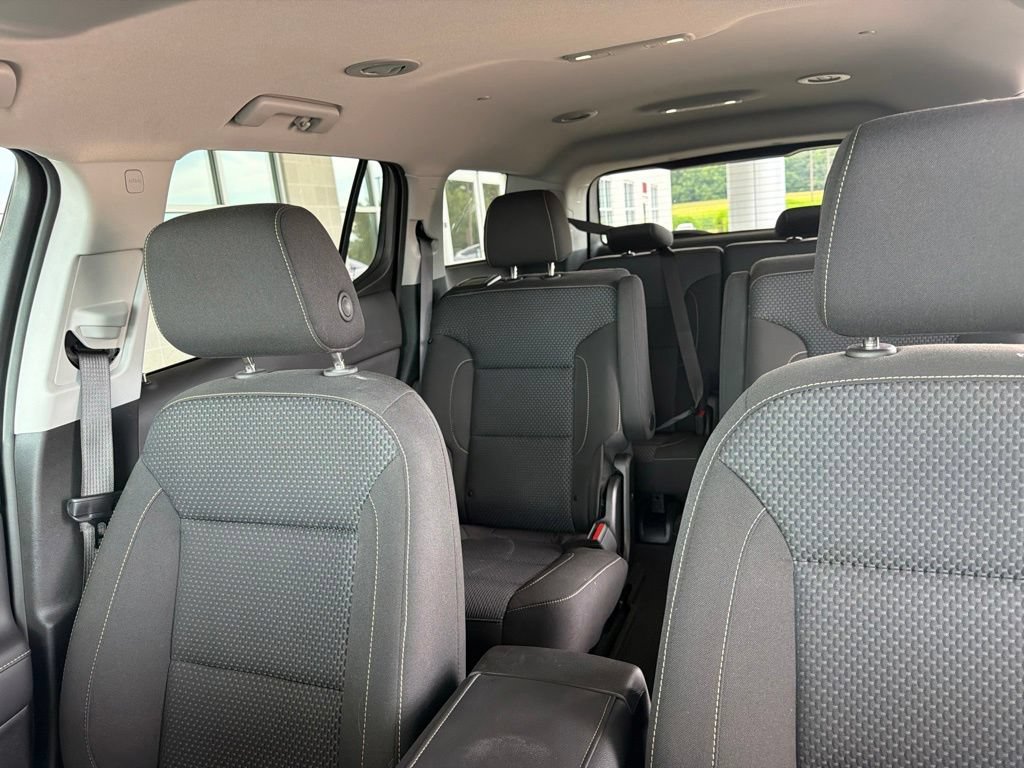 Used 2023 GMC Acadia SLE w/ Driver Convenience Package FWD image 21