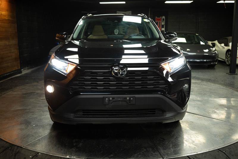 Used 2021 Toyota RAV4 XLE Premium AWD/4WD image 3