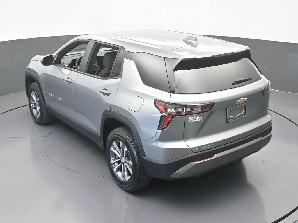 Used 2026 Chevrolet Equinox LT FWD image 45