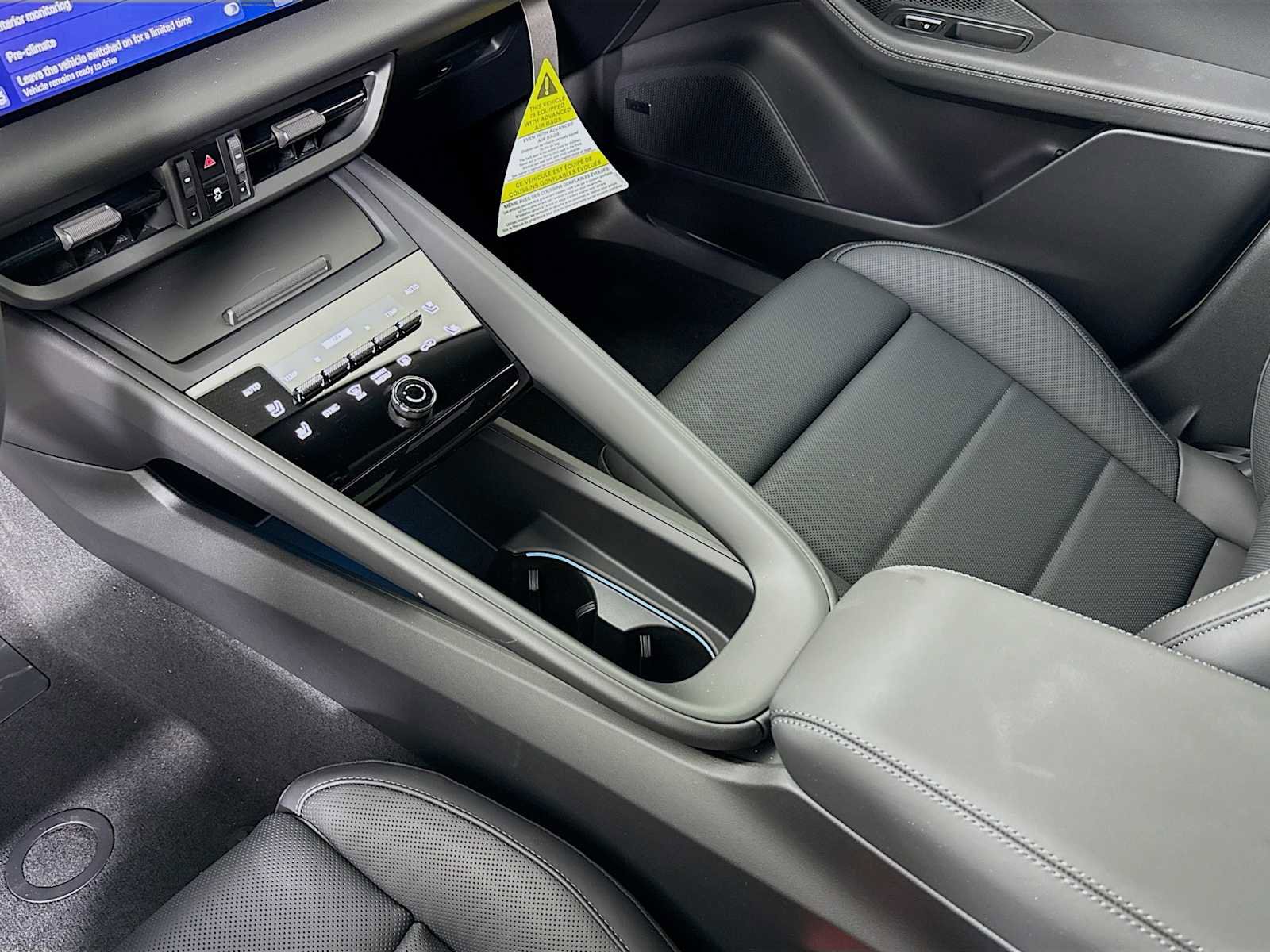New 2026 Porsche Macan Electric image 20