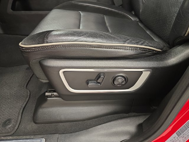 Used 2019 RAM 1500 Laramie AWD/4WD image 38
