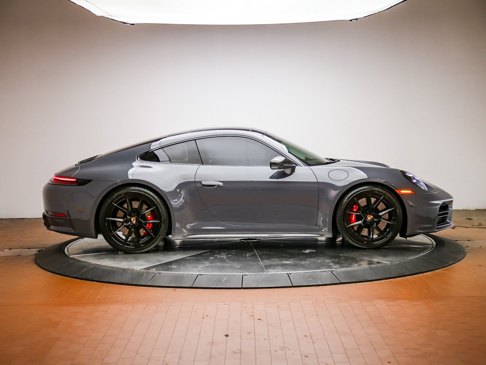 Used 2026 Porsche 911 Carrera 4S AWD/4WD image 8