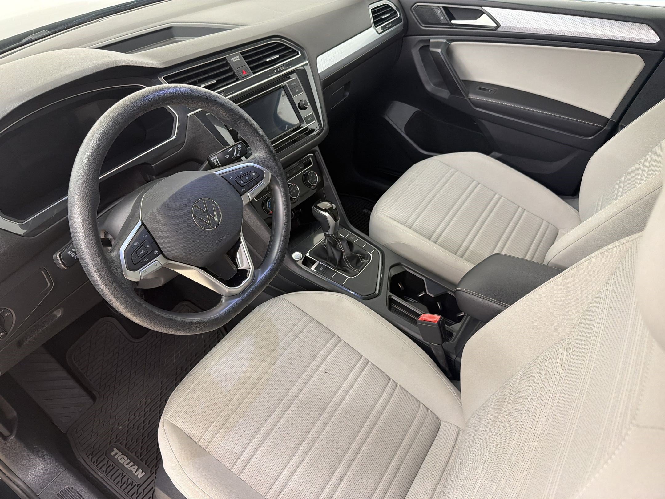 Used 2023 Volkswagen Tiguan S FWD image 4