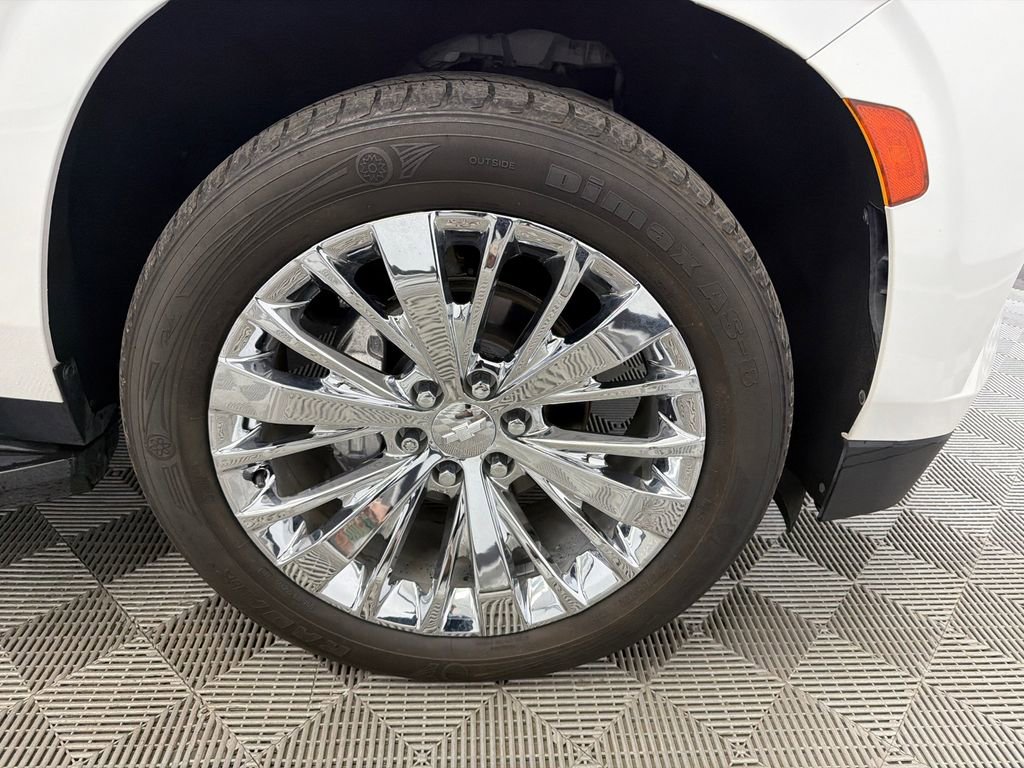 Used 2021 Chevrolet Tahoe Premier w/ Premium Package image 13