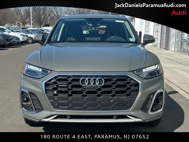 Used 2023 Audi Q5 2.0T Premium Plus w/ Premium Plus Package image 2