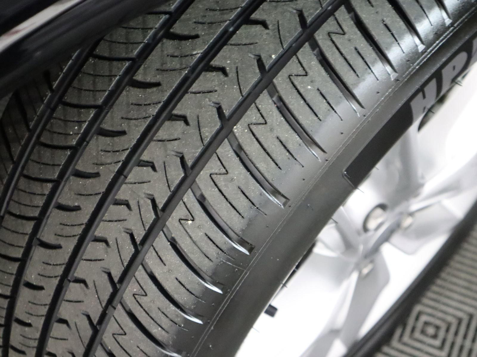 Used 2024 Dodge Durango R/T image 36