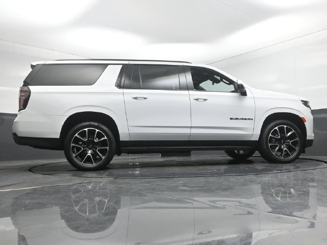 Used 2024 Chevrolet Suburban RST w/ Luxury Package AWD/4WD image 60