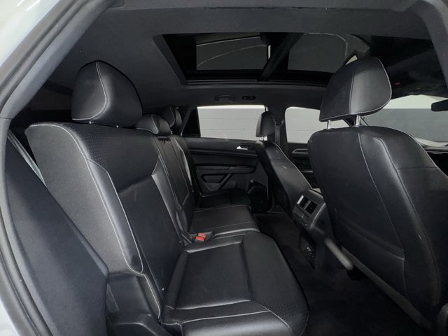 Used 2020 Volkswagen Atlas Cross Sport SEL R-Line FWD image 21