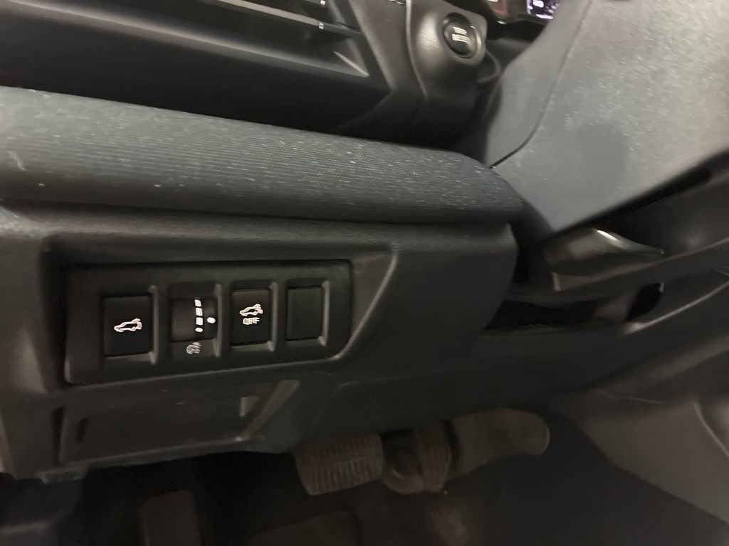 Used 2022 Subaru Outback Premium image 22