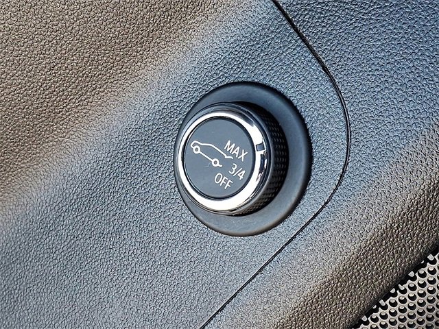 Used 2023 GMC Acadia SLT image 24