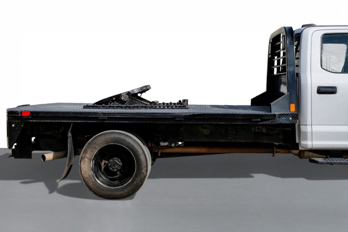 Used 2021 Ford F550 4x4 Crew Cab Super Duty w/ Power Equipment Group image 6