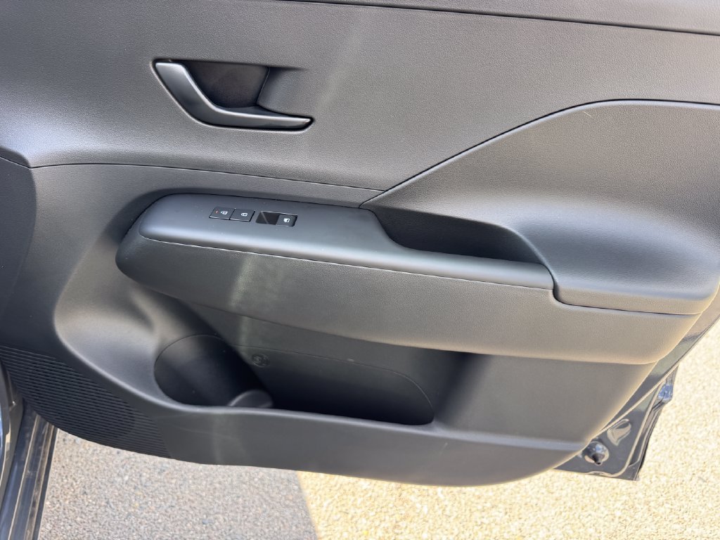 New 2025 Hyundai Kona SEL FWD image 11