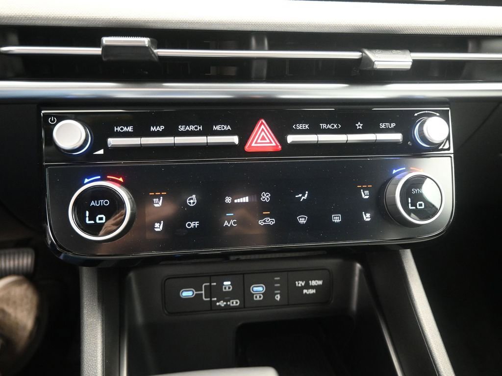 Used 2025 Hyundai Santa Cruz Limited image 21