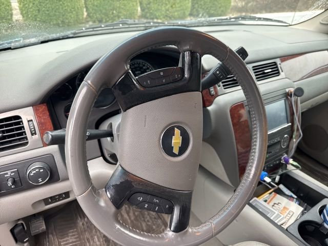 Used 2010 Chevrolet Avalanche LT w/ Luxury Package image 6