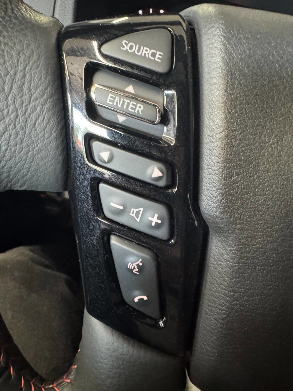 Used 2022 Nissan Frontier PRO-4X image 21