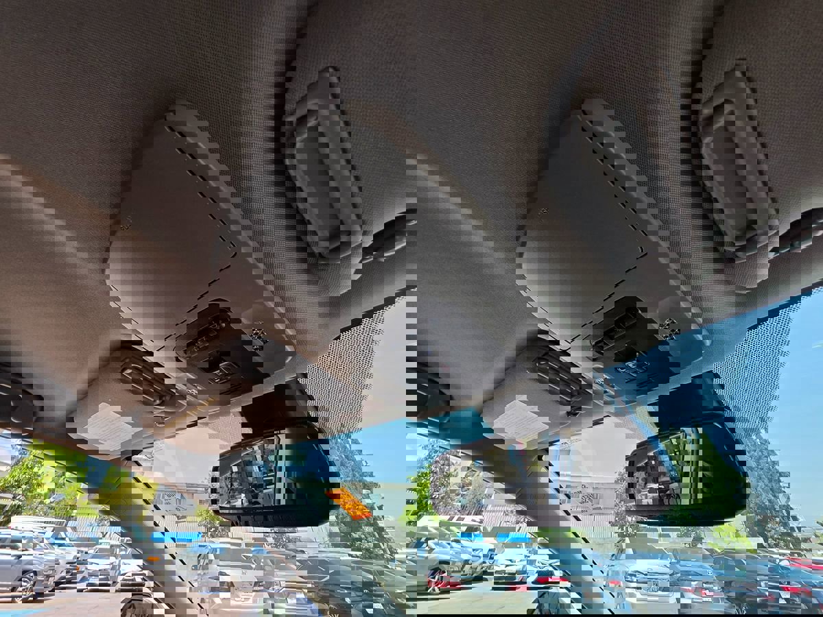 Used 2020 Toyota Camry XSE image 17