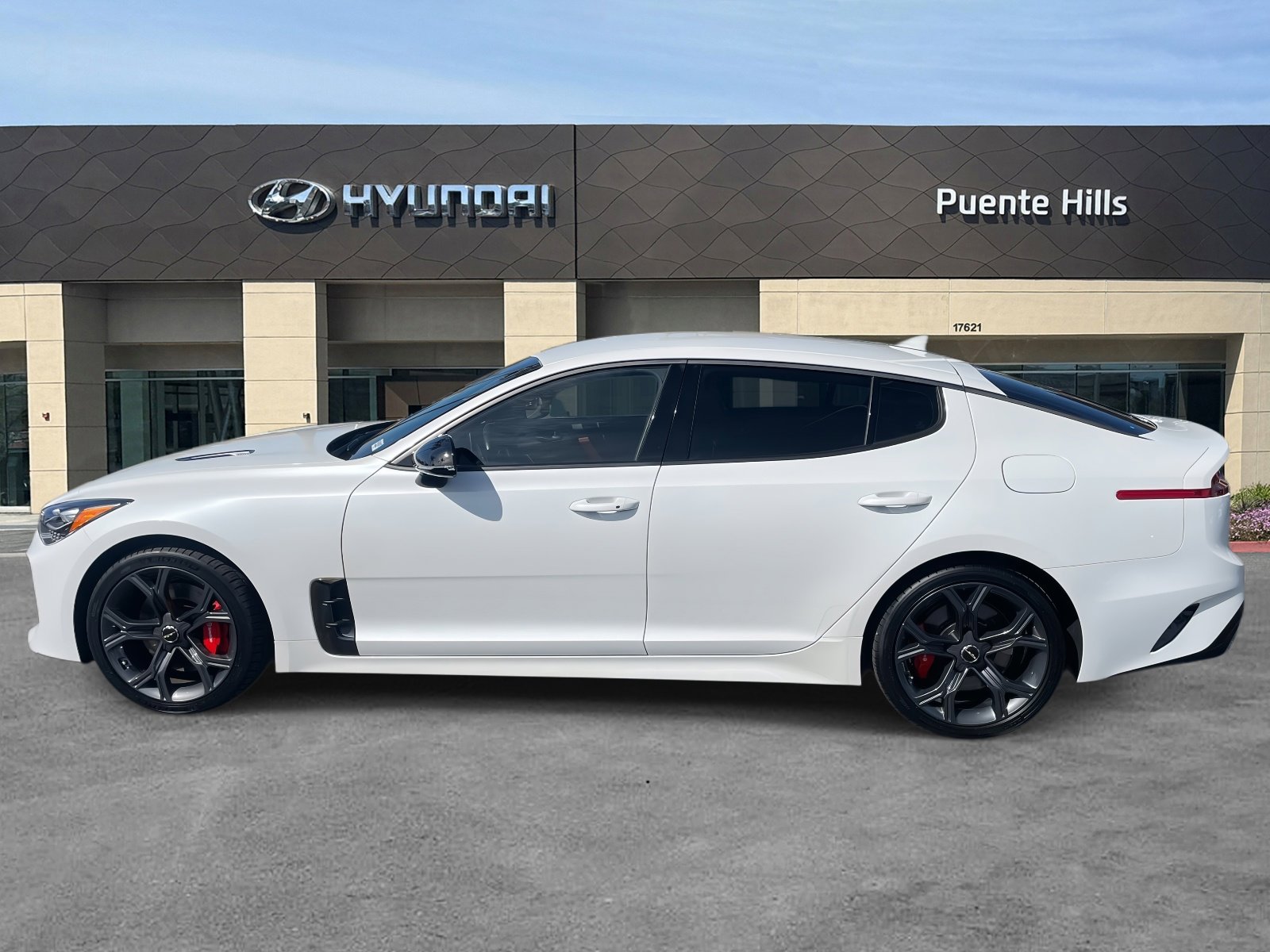 Used 2020 Kia Stinger GT image 3