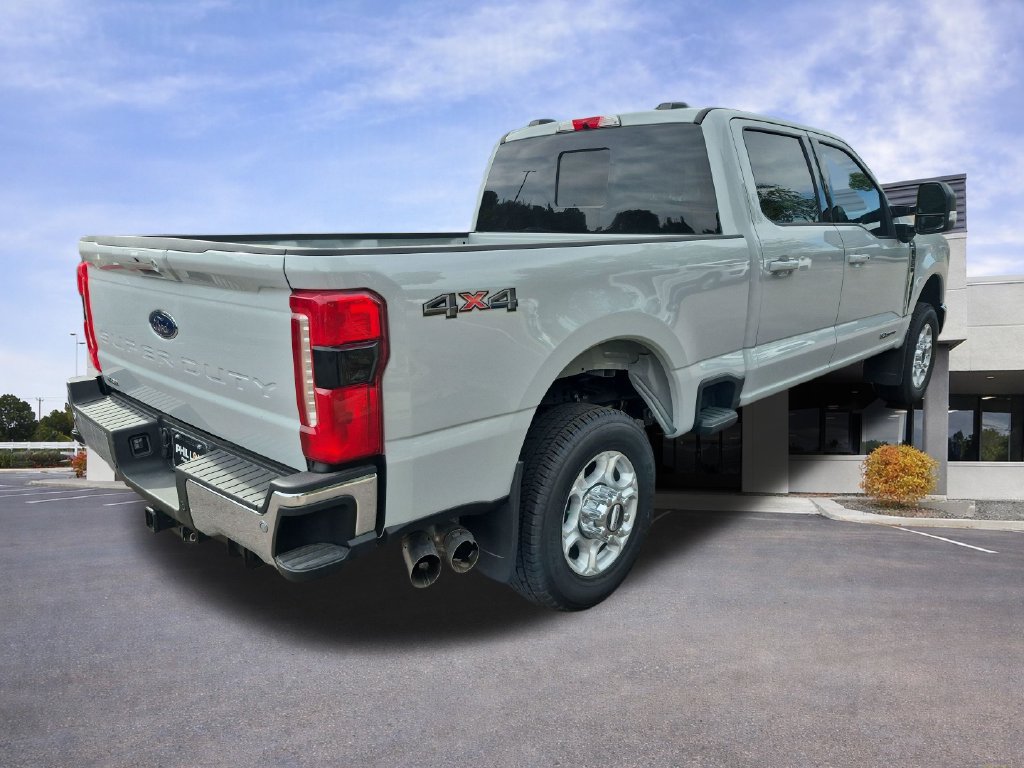 New 2026 Ford F350 XLT w/ XLT Premium Package AWD/4WD image 6