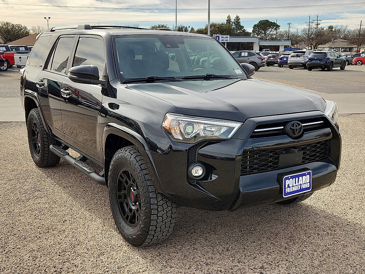 Used 2022 Toyota 4Runner SR5 Premium image 4