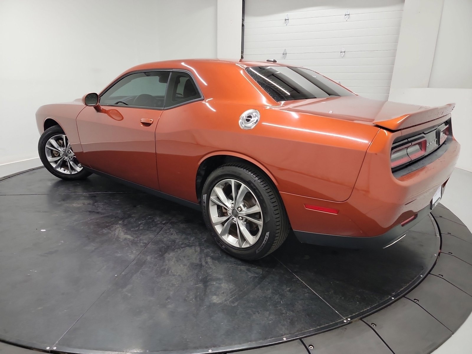 Used 2021 Dodge Challenger SXT image 6