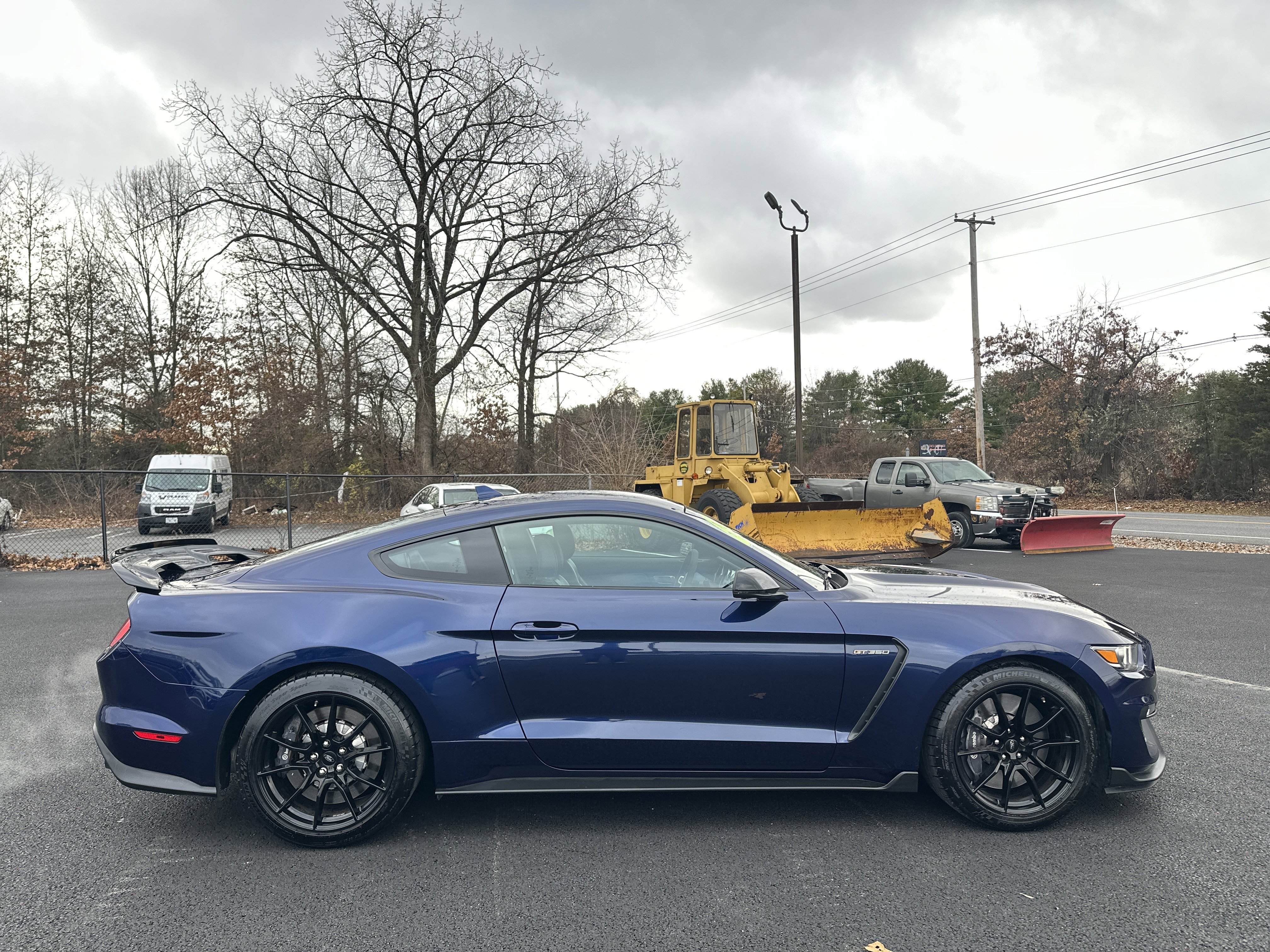 Used 2020 Ford Mustang Shelby GT350 w/ Technology Package image 4