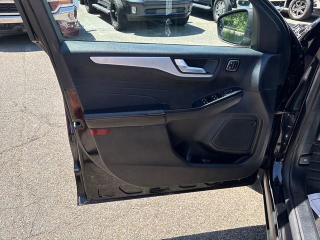 Used 2025 Ford Escape Platinum AWD/4WD image 7
