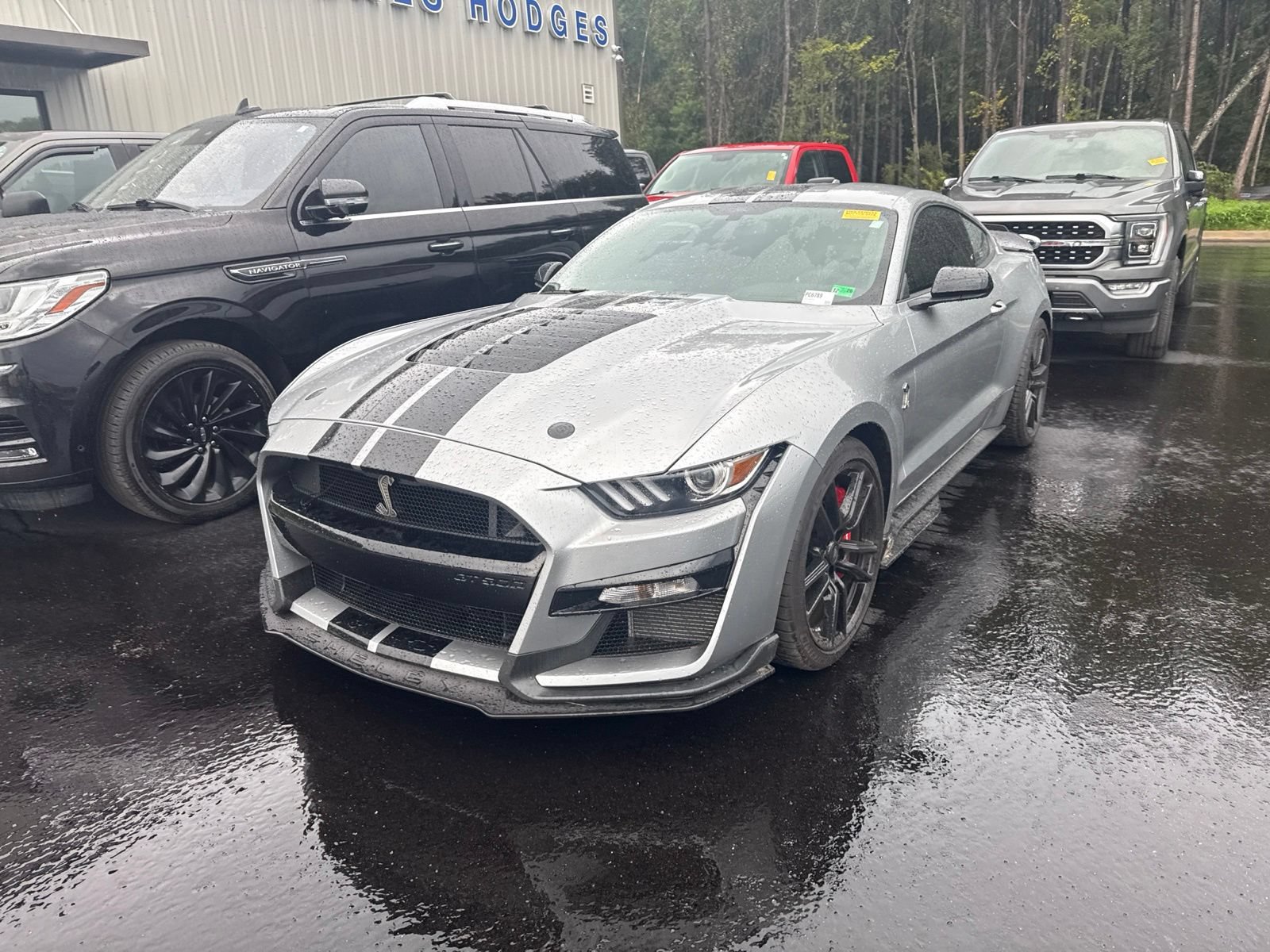 Used 2021 Ford Mustang Shelby GT500 RWD image 3