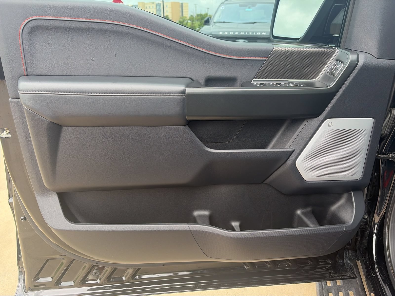 Certified 2025 Ford F150 Raptor AWD/4WD image 12