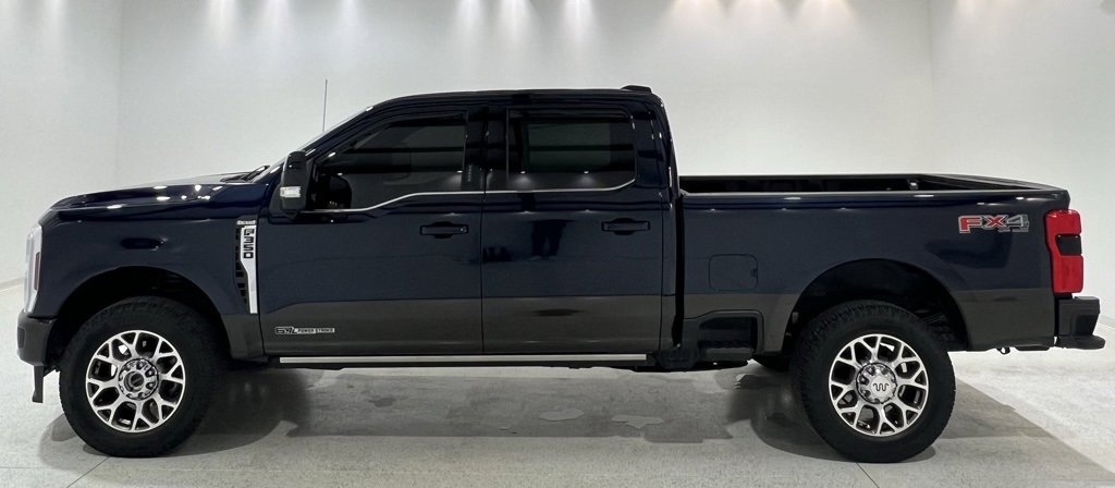 Used 2024 Ford F350 King Ranch w/ FX4 Off-Road Package image 2