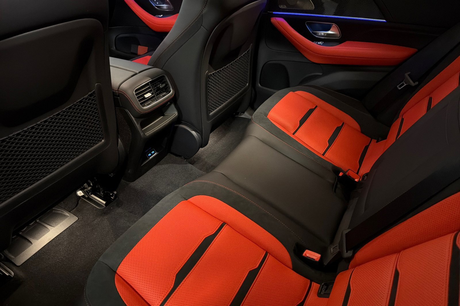 New 2026 Mercedes-Benz GLE 53 AMG 4MATIC Coupe image 11