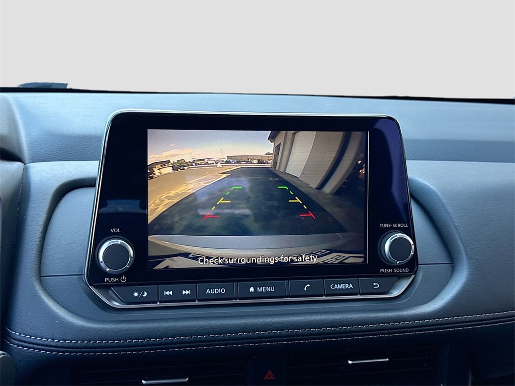 Used 2024 Nissan Rogue SV image 20