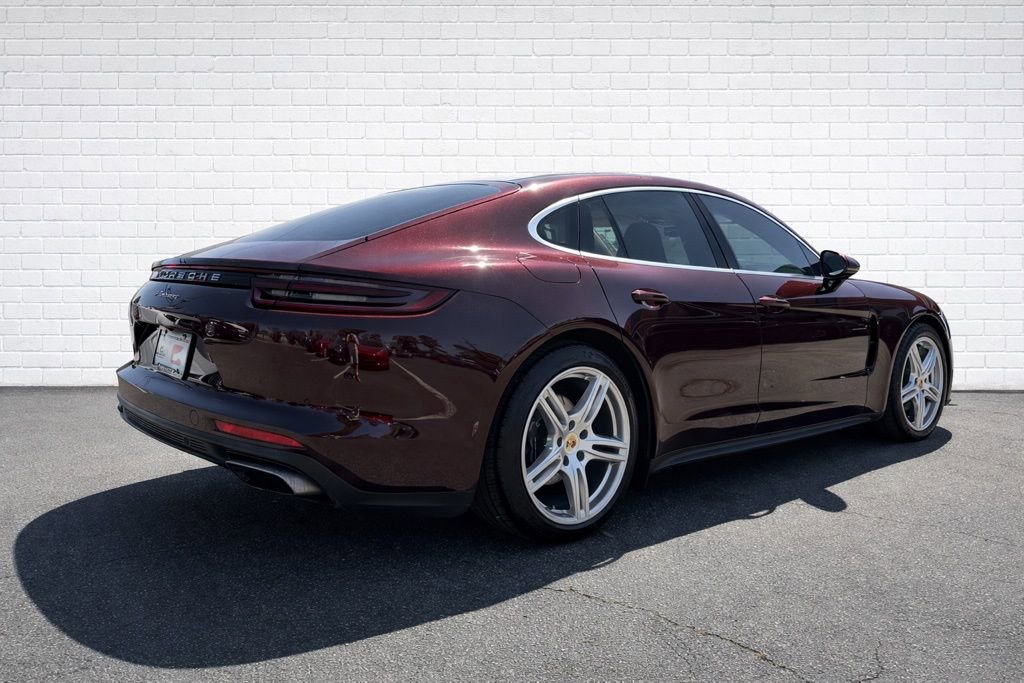Used 2018 Porsche Panamera image 4