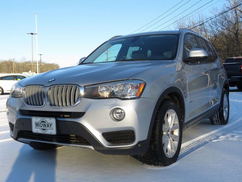 Used 2017 BMW X3 xDrive28i image 1