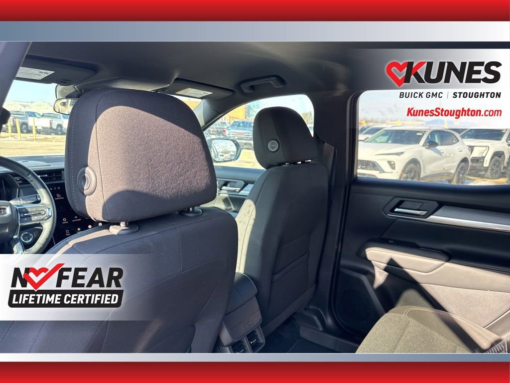 Used 2025 GMC Terrain Elevation image 37