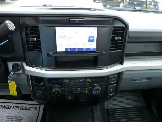 Used 2025 Ford F250 XL w/ XL Driver Assist Package image 21