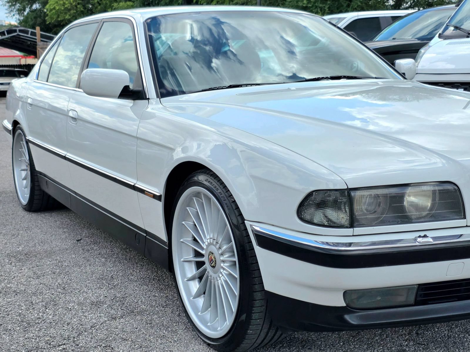 Used 1995 BMW 740iL RWD image 10