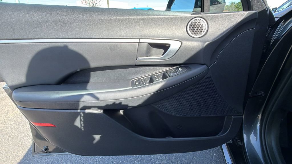 Used 2025 Hyundai Sonata SEL image 19