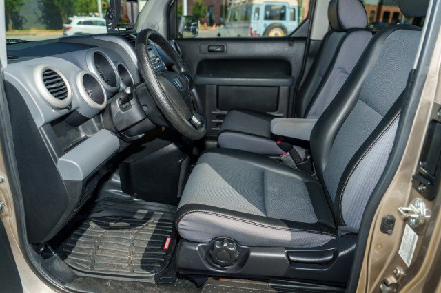 Used 2004 Honda Element EX image 9