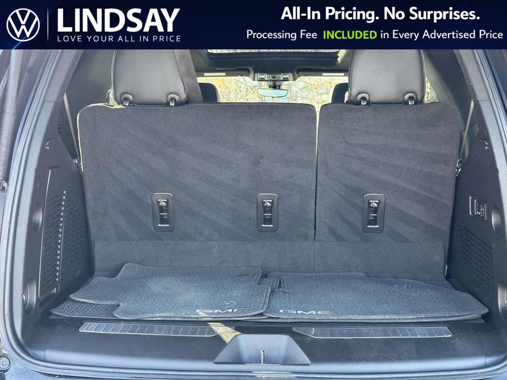 Used 2021 GMC Yukon Denali w/ Advanced Technology Package image 17