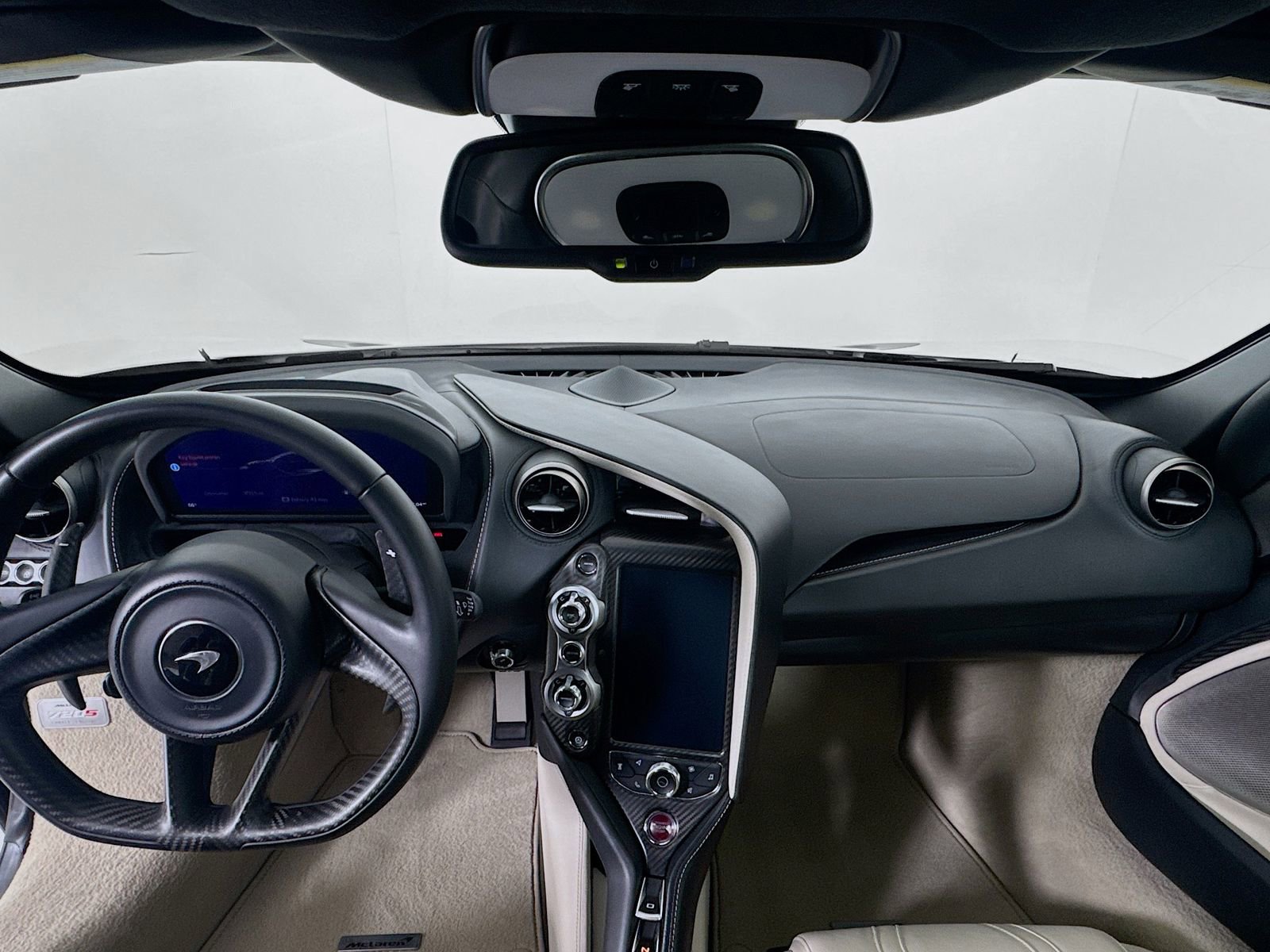 Used 2020 McLaren 720S Spider image 22