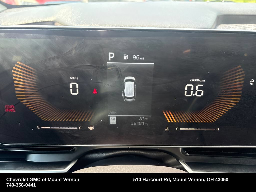 Used 2025 Kia Carnival EX FWD image 18