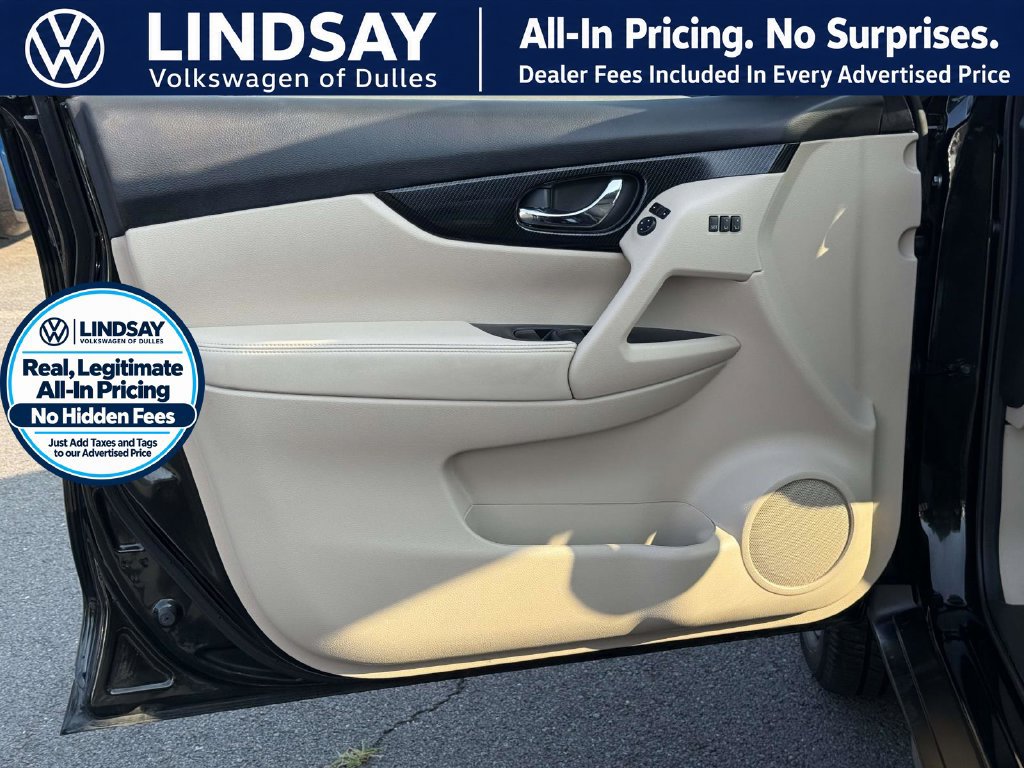 Used 2020 Nissan Rogue SL AWD/4WD image 8
