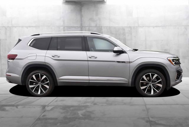 Certified 2024 Volkswagen Atlas SEL Premium R-Line AWD/4WD image 5