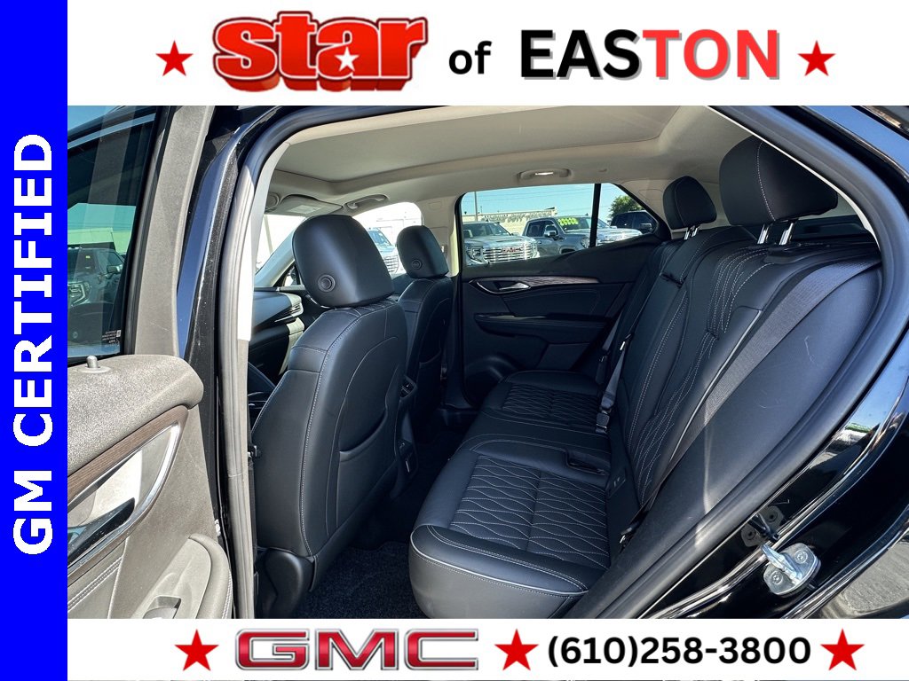 Certified 2022 Buick Envision Avenir w/ Technology Package II image 18