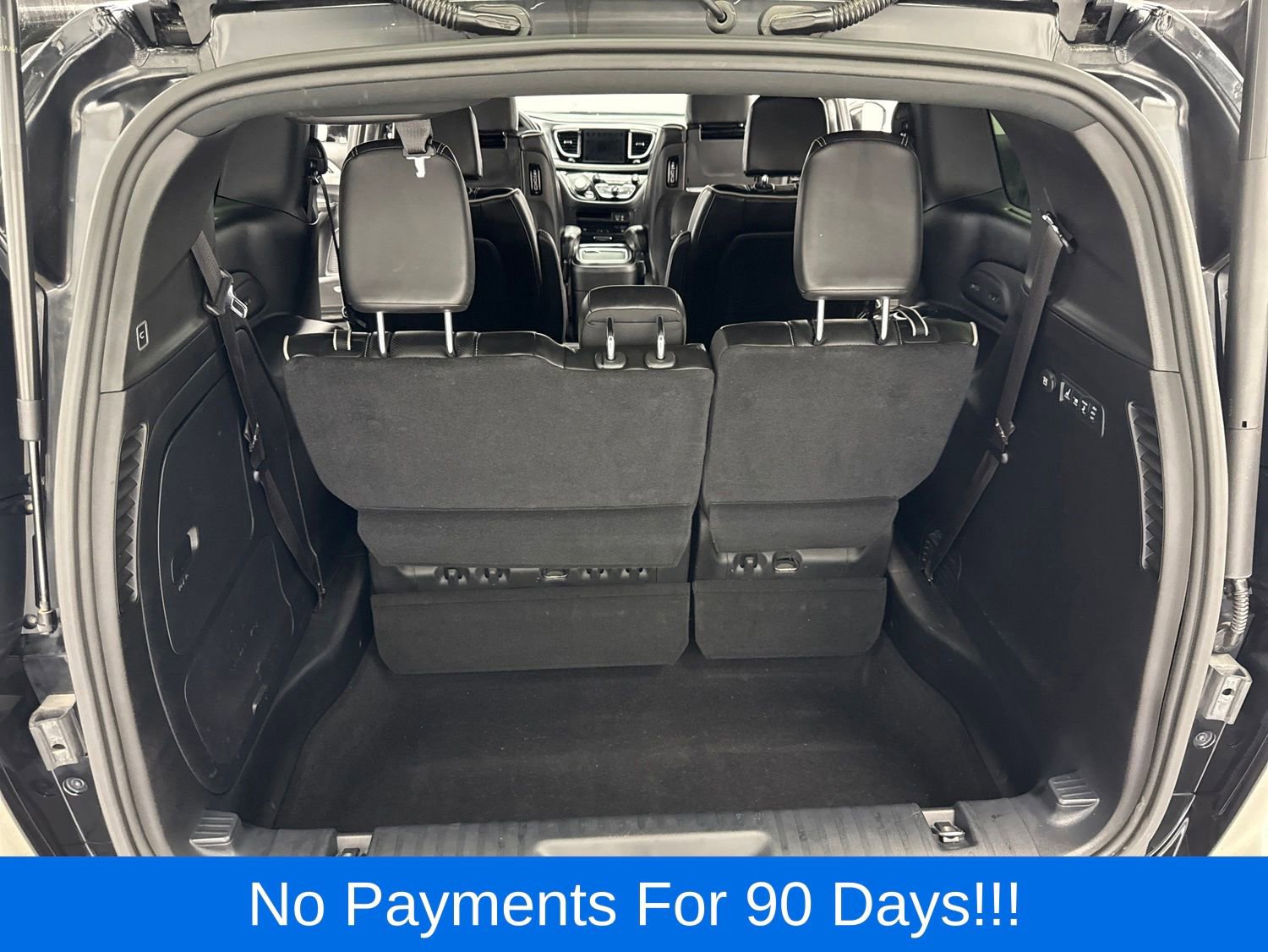 Used 2020 Chrysler Pacifica Limited FWD image 47