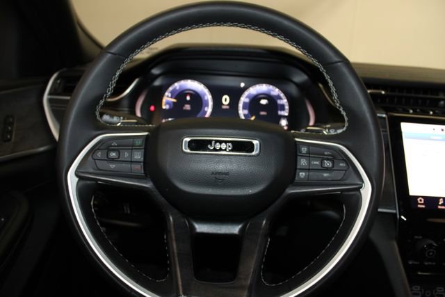 Used 2024 Jeep Grand Cherokee L Limited image 23