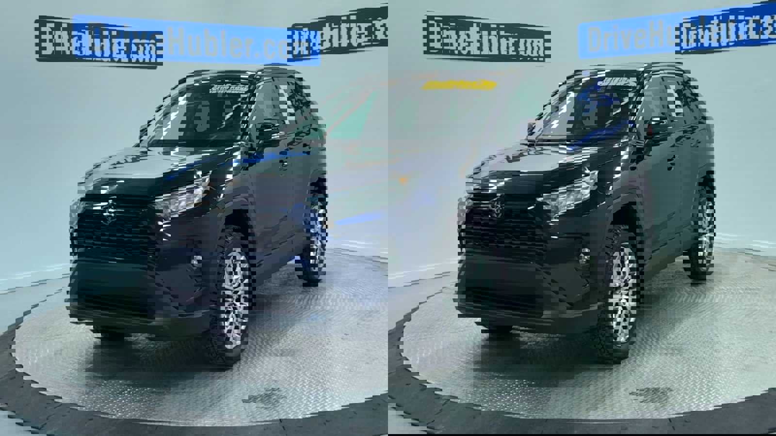 Used 2020 Toyota RAV4 XLE Premium image 3