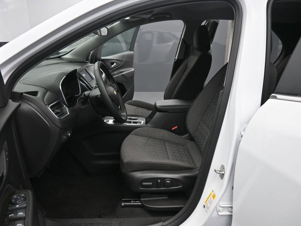Used 2024 Chevrolet Equinox LT image 10
