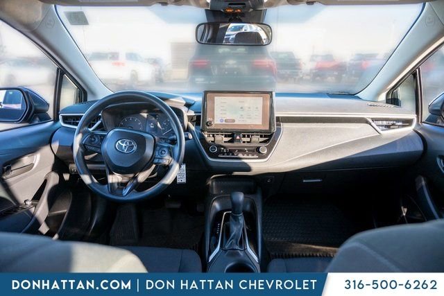 Used 2024 Toyota Corolla LE image 3