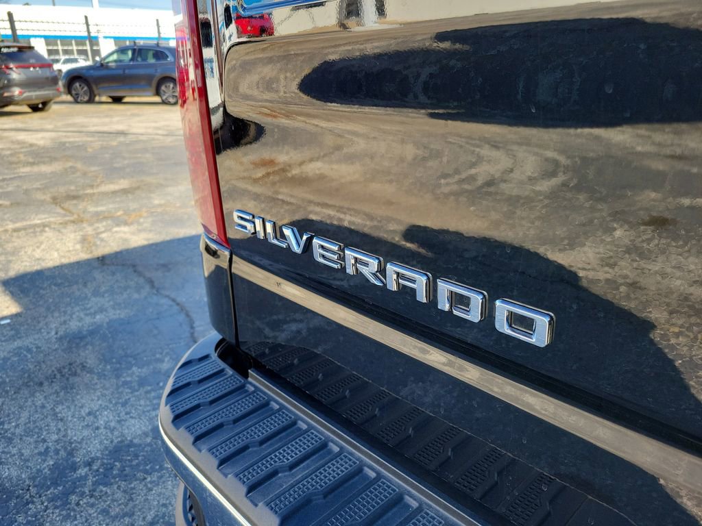 New 2025 Chevrolet Silverado 1500 LT image 8